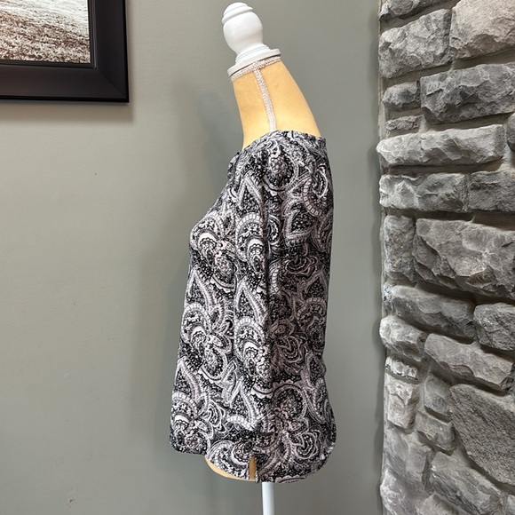 Croft & Barrow women’s long sleeve shirt, PXS, like new, black/ gray - Picture 3 of 5